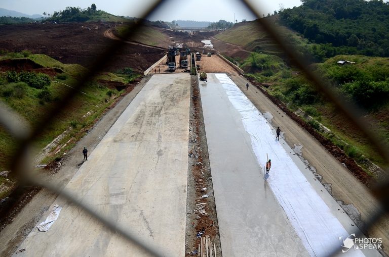 Kendala Pembangunan Tol Cisumdawu