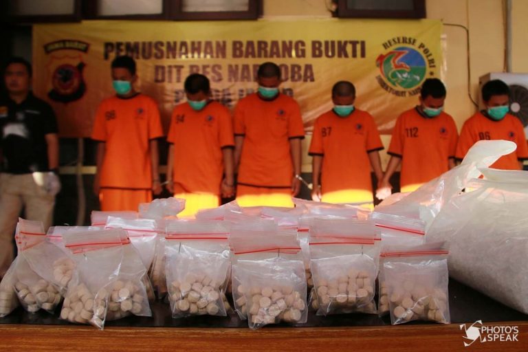 Polda Jabar Amankan Narkotika Jenis Sabu dan Pil Ekstasi