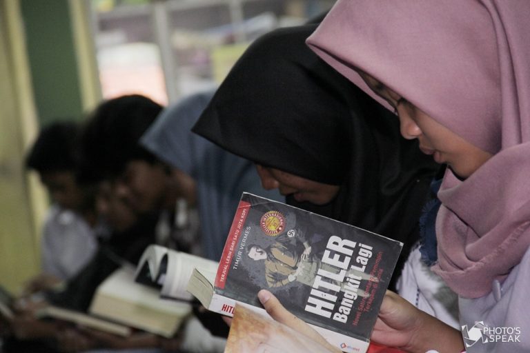 Peringati Hari Buku Internasional