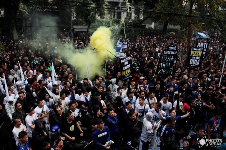 Aksi Unjuk Rasa Bobotoh