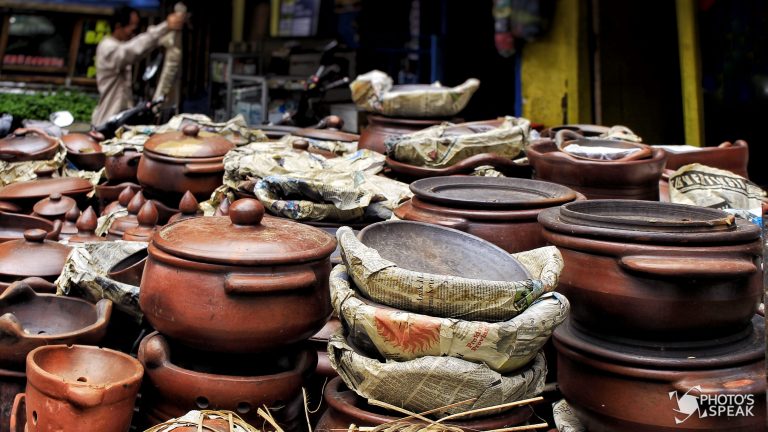 Kerajinan Tanah Liat