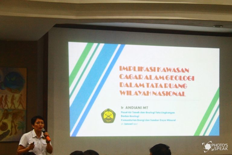 Saresehan Geologi Populer